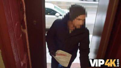 VIP4K. Bathtub Pussy Story - hotmovs.com - Russia