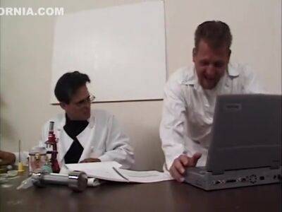 Coed Cheerleader Fucks On Film For First Time - upornia.com - Usa