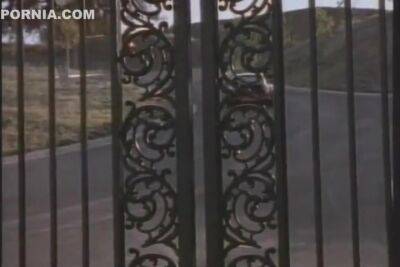 Unselfconscious Blonde Decided To Pass Her Job Interview In Special Style - upornia.com - Usa