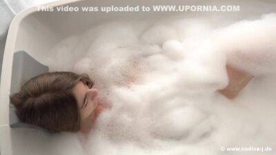 Yonia – Bathtub - upornia.com
