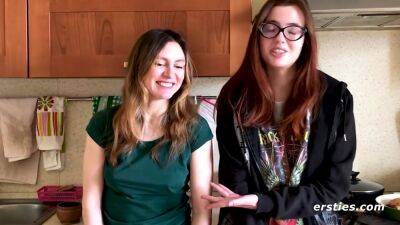 Lesbian Babe Goes Down On Her Friend - upornia.com