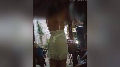 Wife Flashing Public Delivery - desi-porntube.com