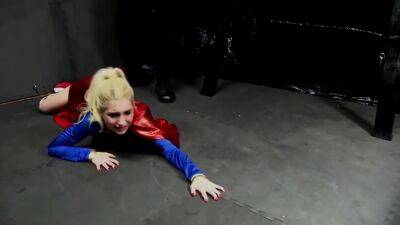 Supergirl Gets It - upornia.com