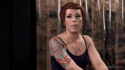 Chained Pain Slut - hotmovs.com