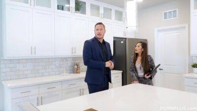 Main Attraction In Of The House - upornia.com