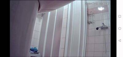 HIDDEN SPY CAM IN SHOWER - voyeurhit.com