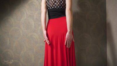 In Tight Dress Teasing Visible Panty Line Vpl - upornia.com