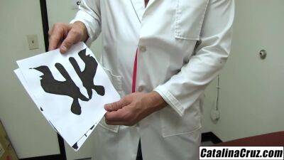 LICENSED TO BLOW - London Keyes Massive Dick In Watering Mouth - txxx.com