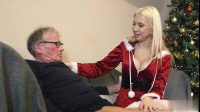 Oldman John fucks blonde in christmas - sunporno.com