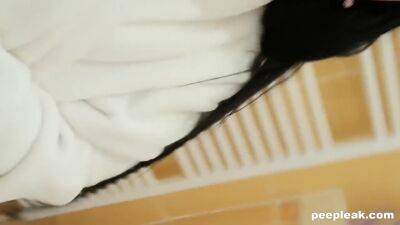 Brunette Babe Masturbates In The Bathroom - hclips.com