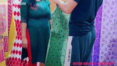 Deshi Bhabi Ne Jabardasti Tailor Se Chodwali Hindi Talk - hclips.com - India