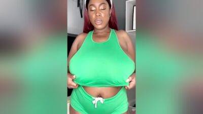 Green (.)(.) Masarati - hclips.com