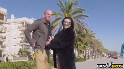 Alyssia Kent - Outdoor Pussy Pounding With Alyssia Kent - upornia.com