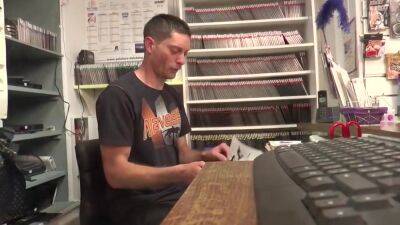 2 Bites Minimum Sinon Rien - Hpg Prod Dvd - upornia.com