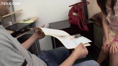 Deutscher Mieter Soll Chinesin Einstellen - hotmovs.com - Japan