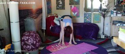 Sexy Yoga In Shorts And A Small Top - hotmovs.com - Usa