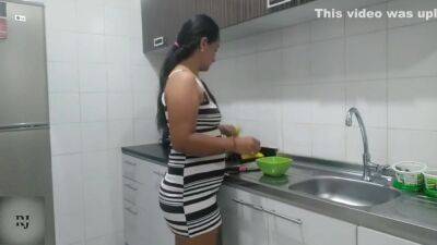 Casual Playing With A Cucumber - upornia.com