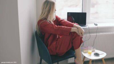 Viktoria Red Silk - upornia.com