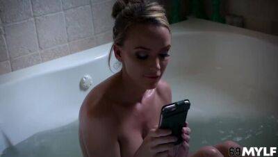 Pristine Edge Bath Bomb In Her Direction - veryfreeporn.com