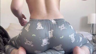 I Woke Up Very Hot - hclips.com