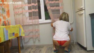 Mature Milfs Ass In A Thong Is Ready For Anal When She Kneels - hclips.com