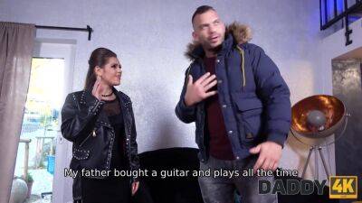 DADDY4K. Instead of playing guitar hottie tastes hard dick of BFs daddy - hotmovs.com - Czech Republic