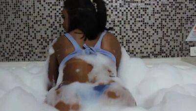 Pauzudo fucking the hot nymphet. Luana Aguiar and Max Maranhao - veryfreeporn.com