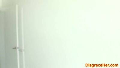 Bigmouthed Brunette Enjoys Facial Session For Possible Sublet - upornia.com