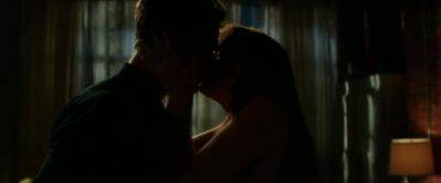 Dakota Johnson - Fifty Shades Darker - upornia.com