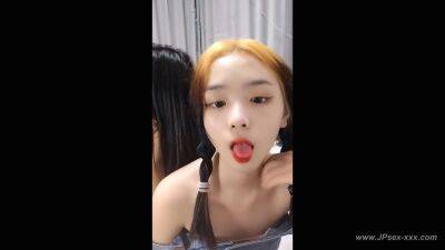 chinese teens live chat with mobile phone.895 - hclips.com - China