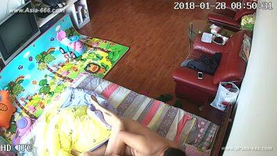Hackers use the camera to remote monitoring of a lover's home life.574 - hclips.com - China