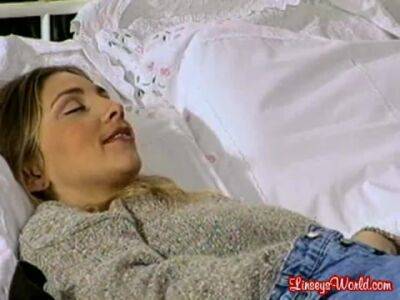 Linsey's Lezzie Seduction - BigBoobBundle - hotmovs.com