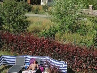 Publicznie Nago Wakacje - upornia.com