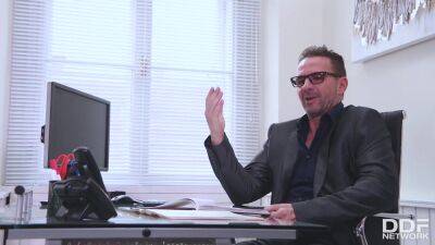 Malisa Moir - Babe Seduces Teacher - upornia.com