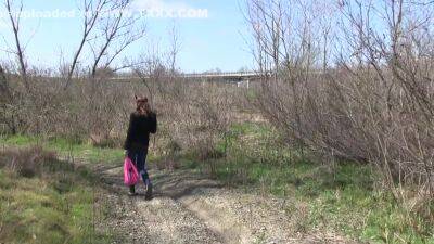 Amanda Nel Boschetto - hotmovs.com - Italy