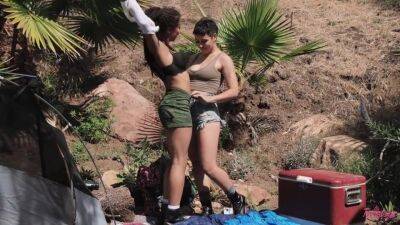 Happy Campers Go Lesbian - upornia.com