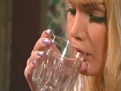 Cassidy,devon Erik Fuck At Bar With Paizley Adams - upornia.com