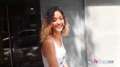 Scarlett Le Encanta El Sexo - upornia.com