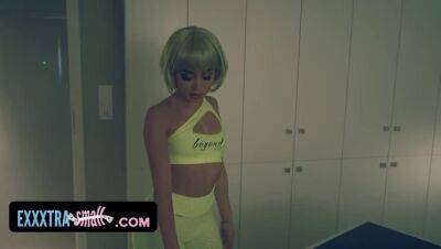 Tiny Babe From The Future Martina Smeraldi Wakes Up In Our World And Needs To Suck Dicks To Survive - veryfreeporn.com