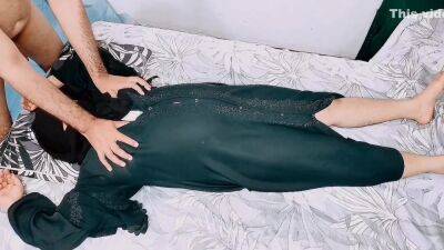 Step Son Seduces And Fucks With Big Boobs Muslim Stepmom - upornia.com