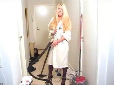 Cuffed Housework - upornia.com