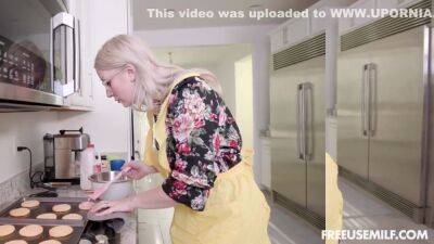 We Really Missed - upornia.com