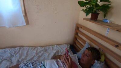 Girlfriend Finishes Cocksucking After Getting Horny By Watching Porn - hclips.com