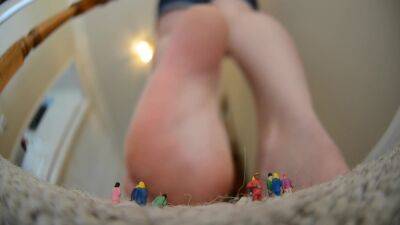 Miss N Hates Spec People Giant Crush - upornia.com - Usa