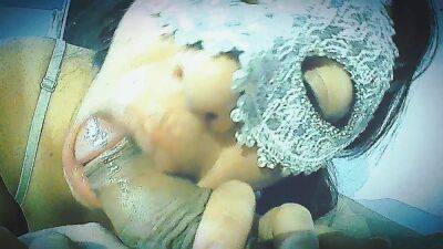 Mi Esposo Trabaja Y Yo Se Chupo A Mi Vecino - videomanysex.com