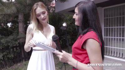 Vanessa Vaughn And Belle Claire In In Trio Sex - hotmovs.com