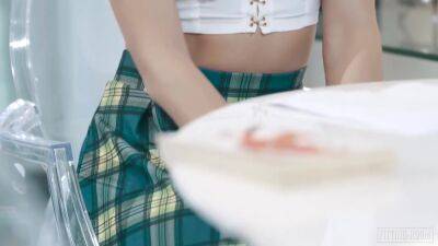 Angelika Grays In Stunning Fucks Her Wet Pussy At The Mirror - hotmovs.com