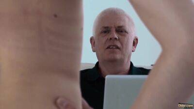 Sex For A Raise With Nick With Lilien Ford - txxx.com