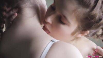 Minka & Willow - Afternoon Lust - upornia.com