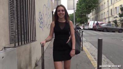 The Whim Of Julia, 22 Years Old - hotmovs.com - France